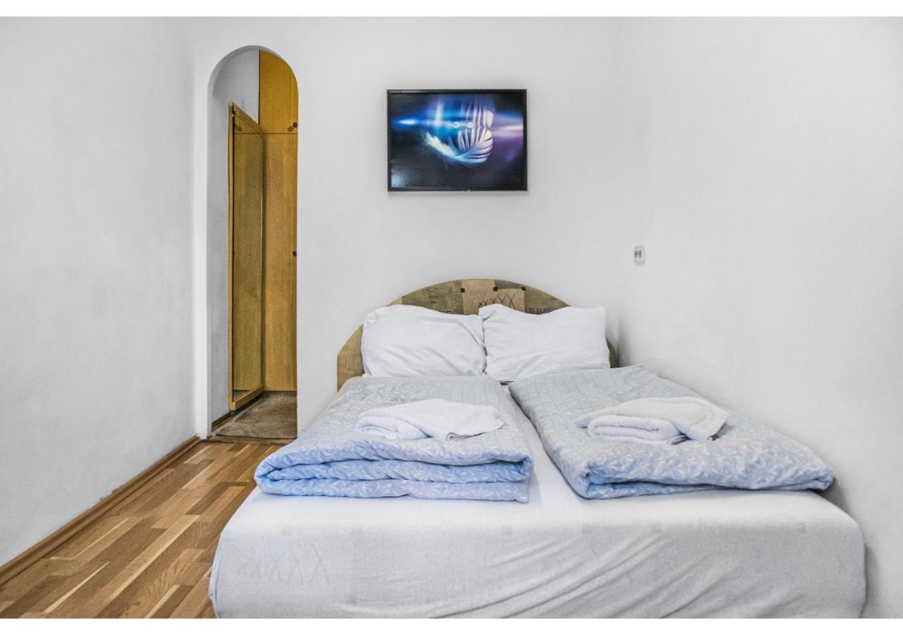 Welcoming 2Br Apt. Near Danube & Millenium Tower Виена Екстериор снимка