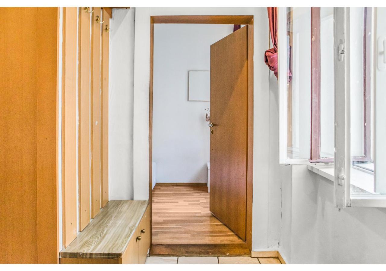 Welcoming 2Br Apt. Near Danube & Millenium Tower Виена Екстериор снимка
